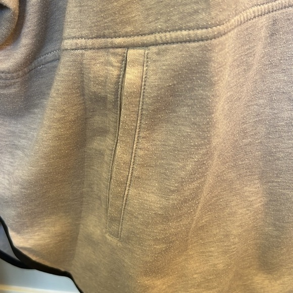 The North Face Gray Slacker Poncho Sweater Size Medium - Picture 3 of 9